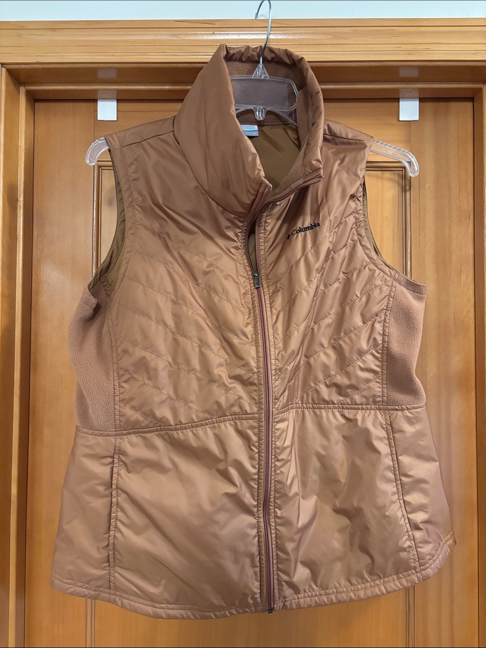Columbia Vintage Women's Tan Quilted Insulated Vest